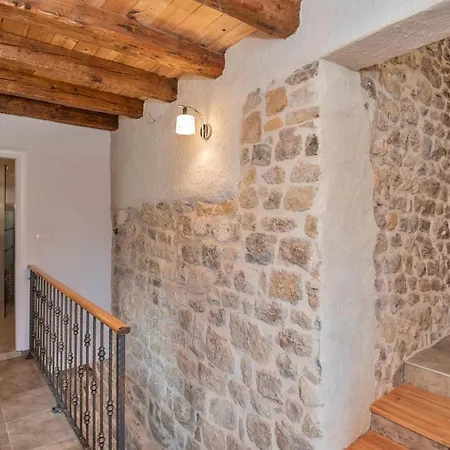Holiday home Gorgeous In Ricice With View *